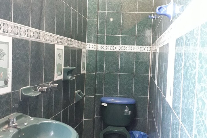 Room 7 of 8