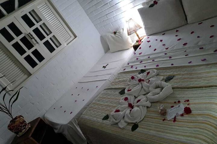 Room 7 of 14