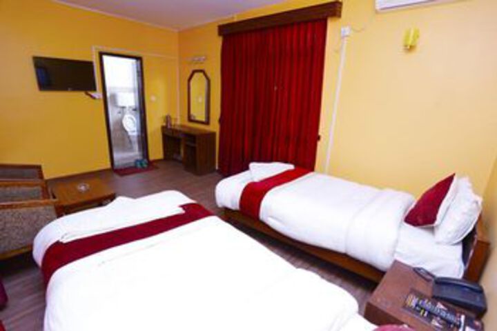 Room 3 of 13