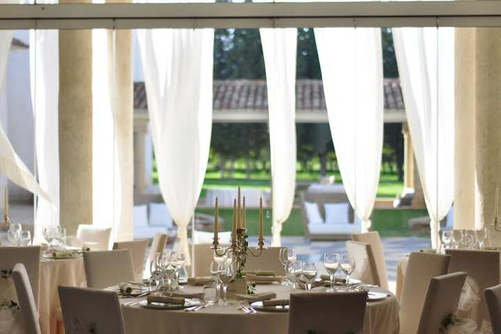 Dining 44 of 77