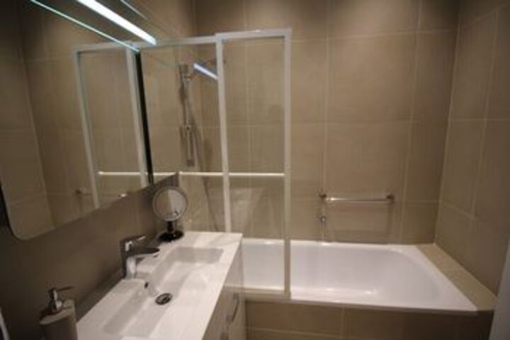 Room 3 of 12