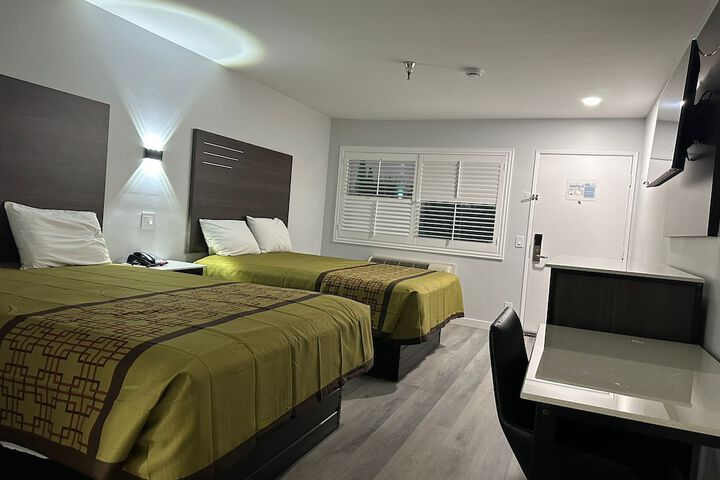 Room 5 of 25