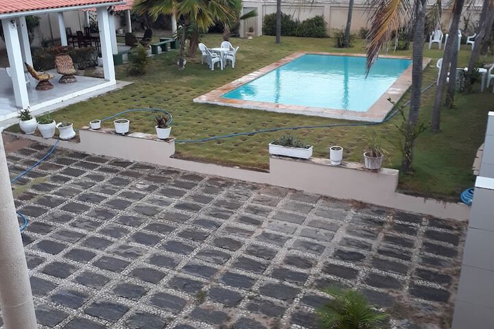 Hotel Exterior 3 of 11