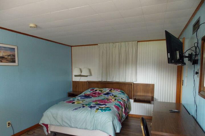 Room 14 of 49