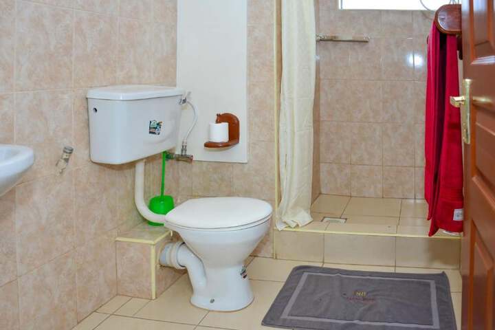 Room 7 of 19