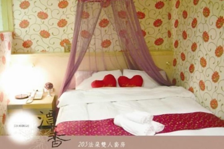 Hotel 10 of 115