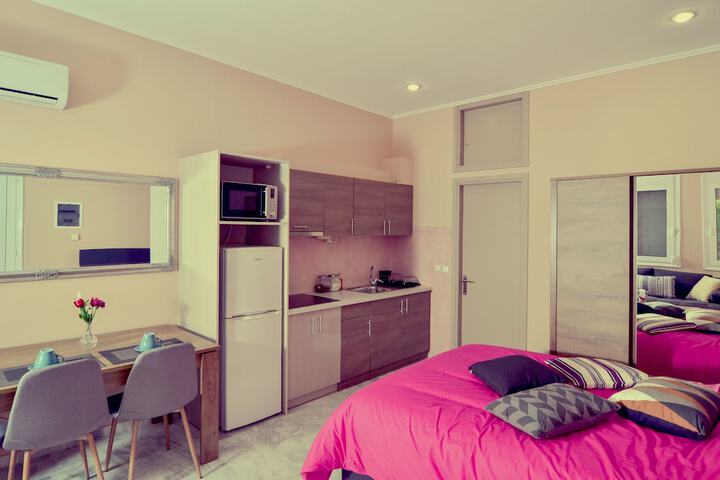 Room 3 of 54