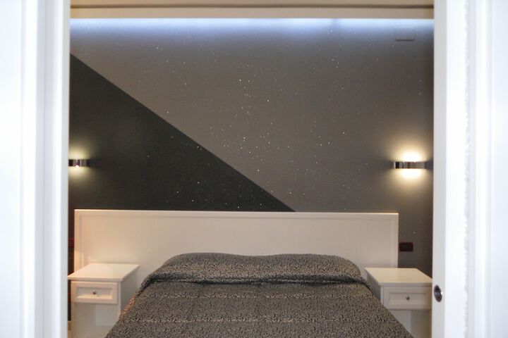 Room 4 of 52