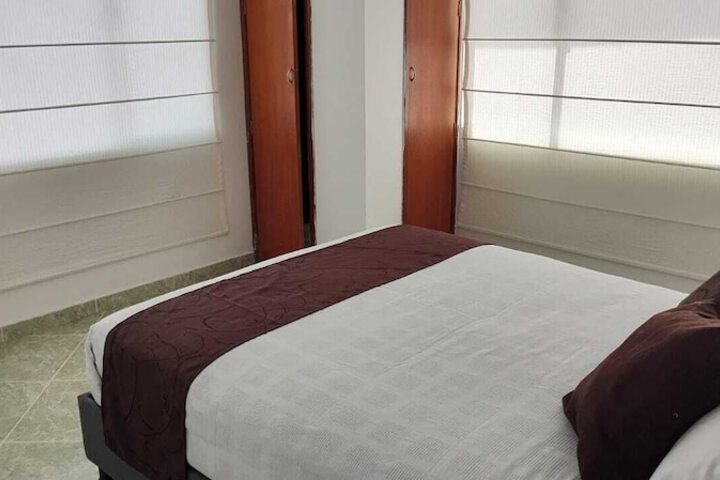 Room 12 of 48