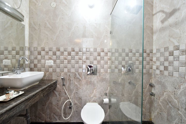 Room 34 of 36
