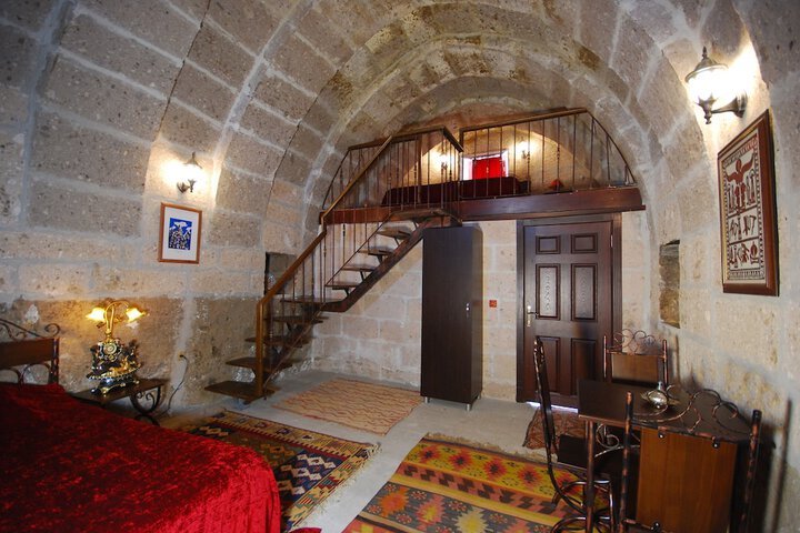 Room 15 of 486