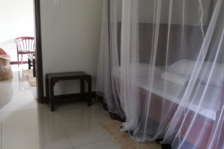Room 13 of 78