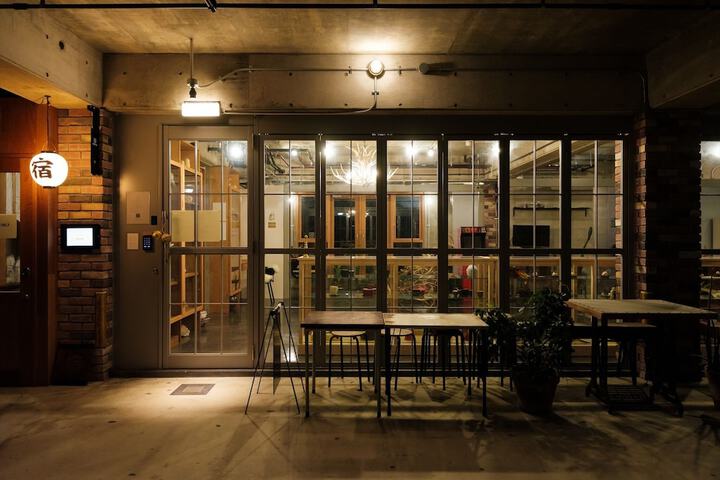 Hotel 94 of 100