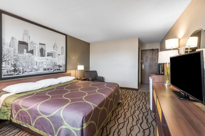 Room 15 of 27