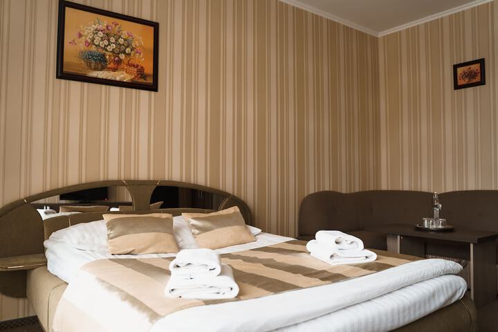 Room 19 of 111