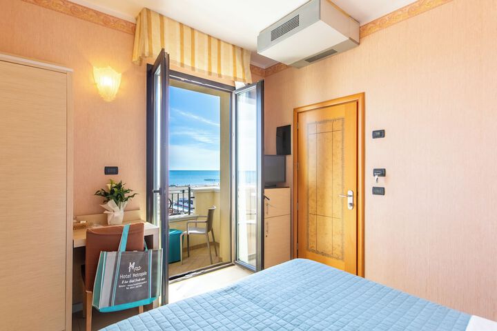 Room 36 of 86