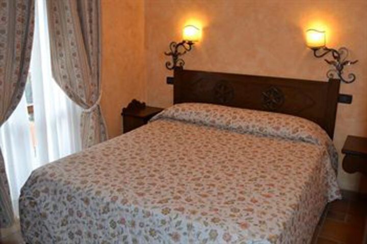 Room 18 of 29