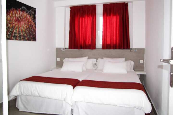 Room 5 of 28