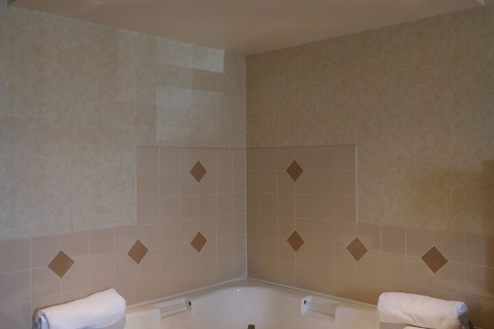 Jetted tub