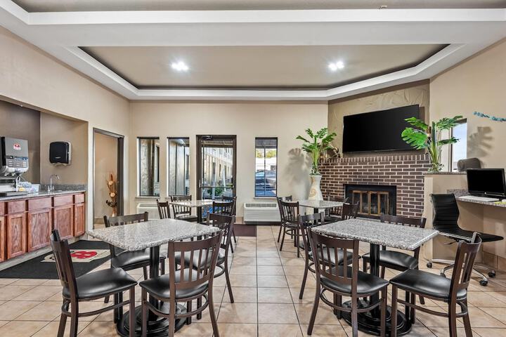 Hotel Interior 3 of 32