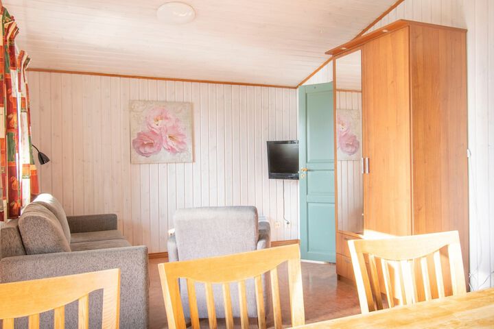 Room 8 of 70