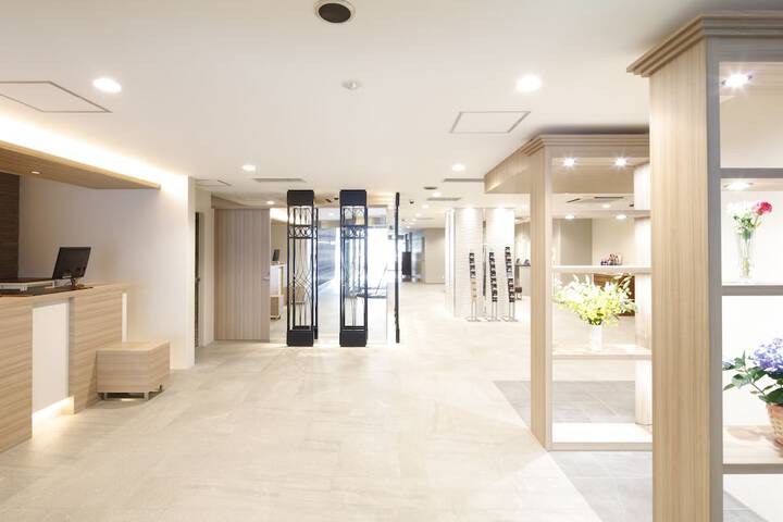Hotel Interior 4 of 39