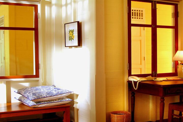 Room 12 of 98