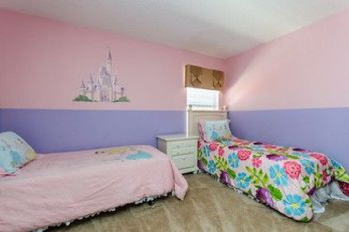 Room 6 of 26