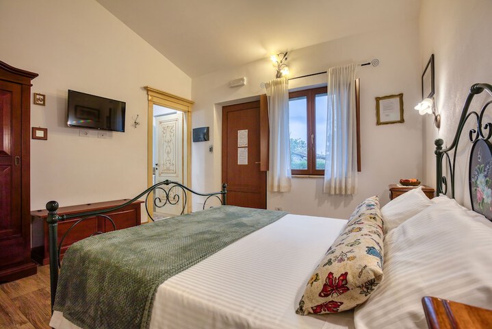 Room 19 of 71