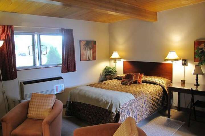 Room 11 of 20