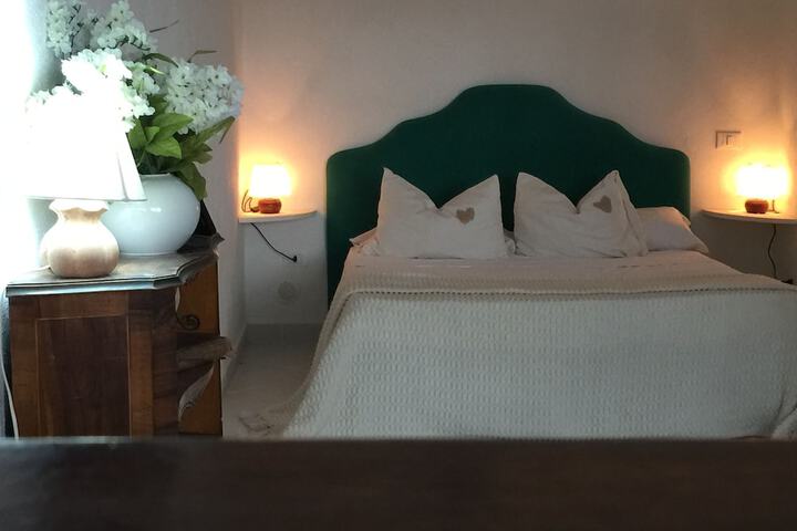 Room 21 of 61