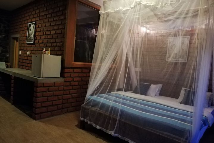 Room 3 of 50