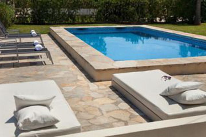 Pool 19 of 23