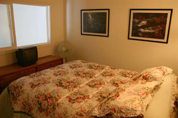 Room 10 of 20