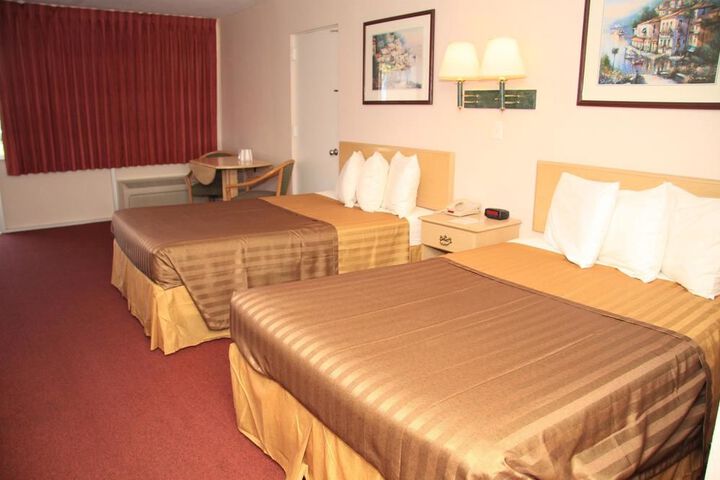 Room 18 of 97