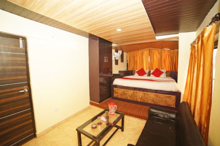 Room 3 of 11