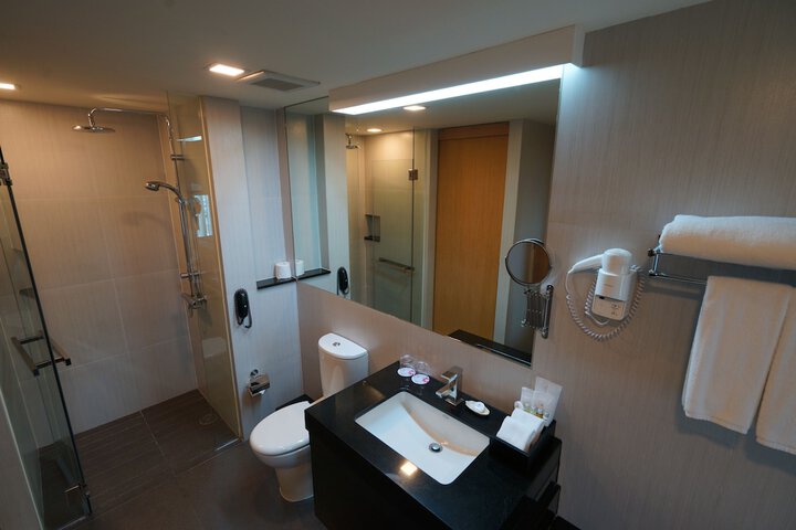 Room 16 of 62