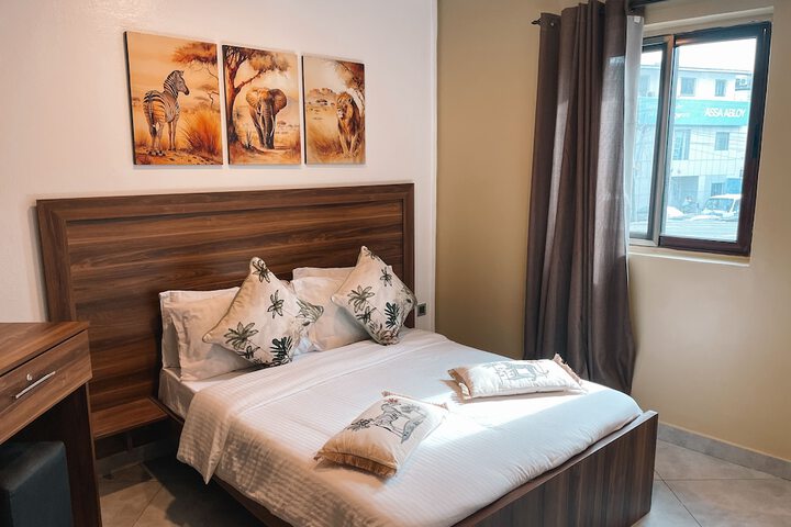 Room 2 of 23