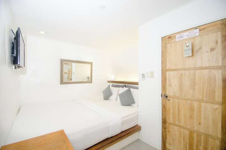 Room 30 of 50
