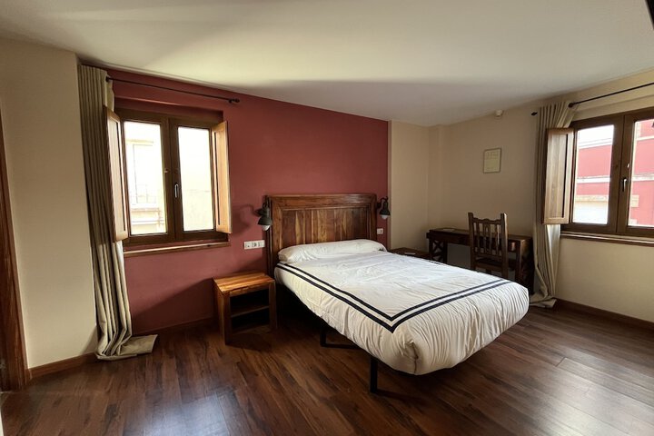 Room 57 of 95