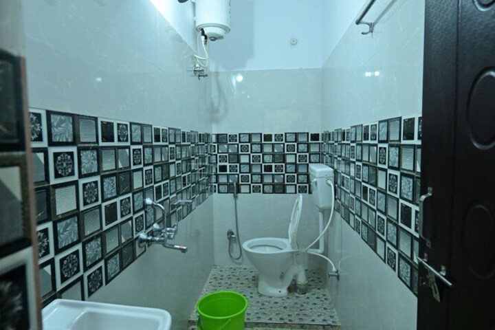 Room 53 of 63