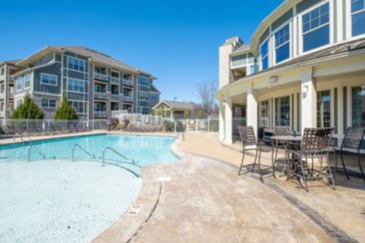 Pool 44 of 82