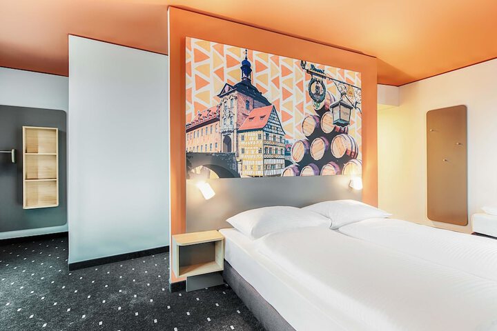 Room 16 of 26
