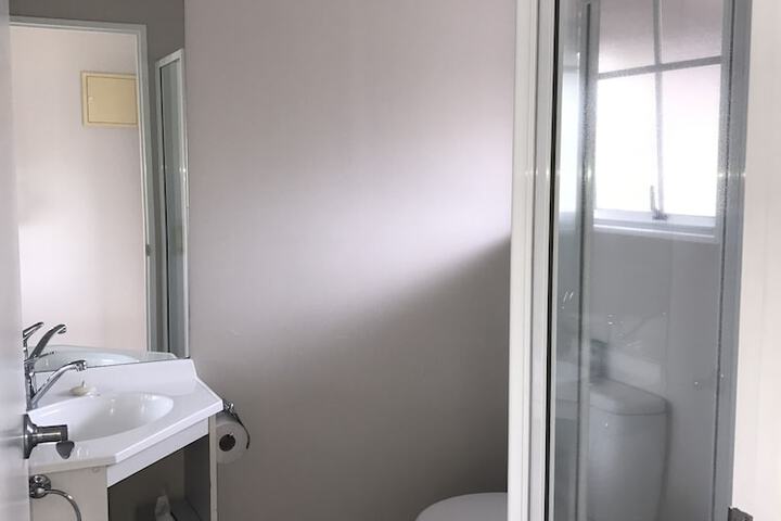Room 6 of 36