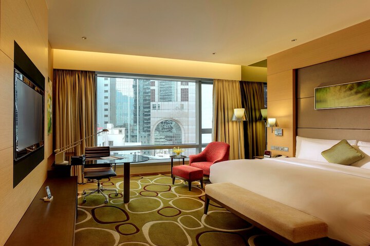 Room 16 of 65