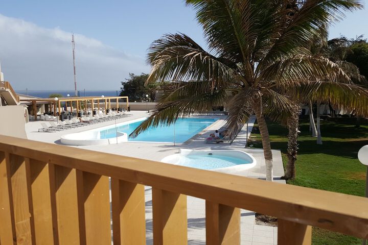 Hotel Exterior 72 of 72