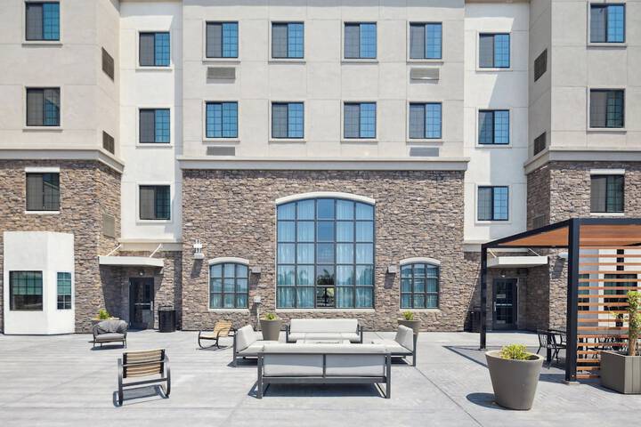 Terrace/Patio 121 of 131