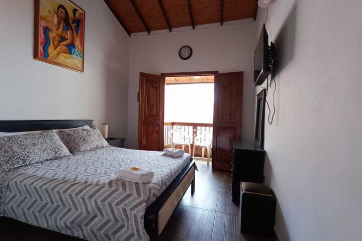 Room 2 of 7