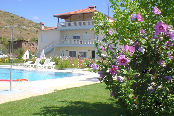 Pool Hotel