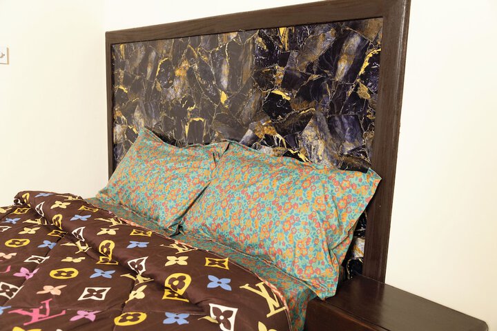 Room 9 of 29